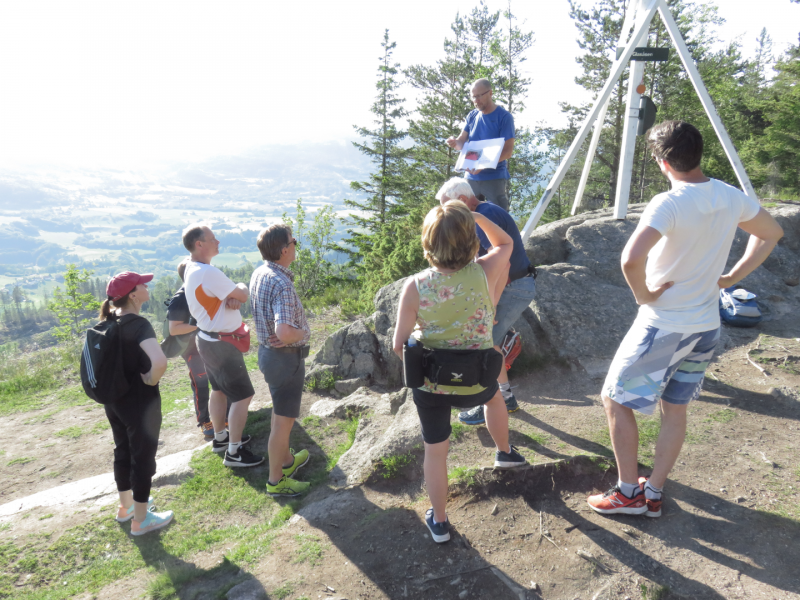 Tur på Glasåsen, Tranby med geolog Nils Bang