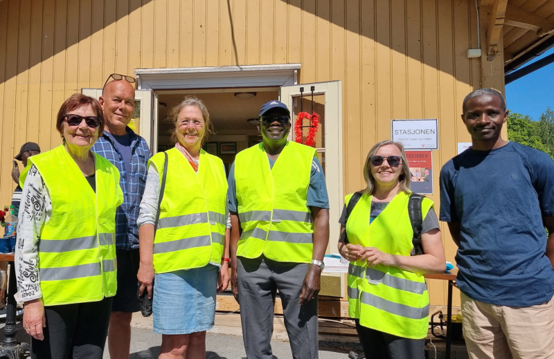 Trivselsvakt på Språkkaféen på Lierdagene